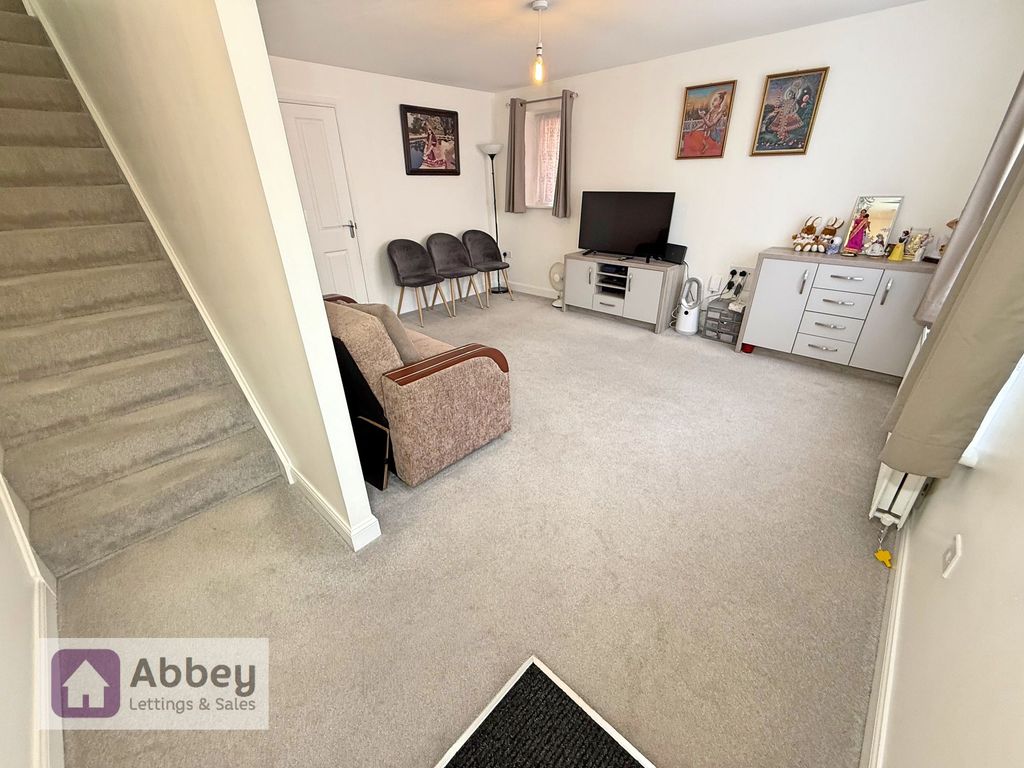 Property photo 2 of 13 Lounge