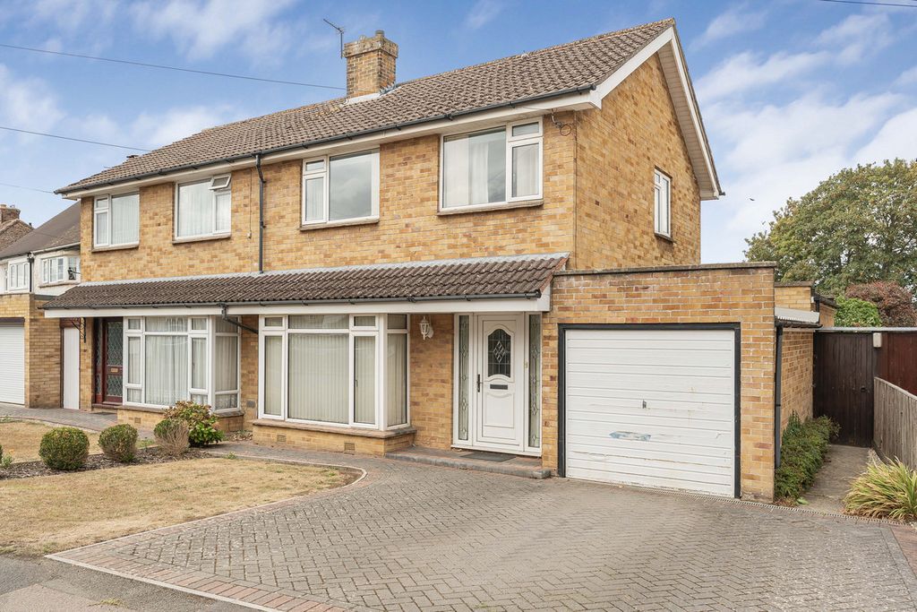Property photo 1 of 17