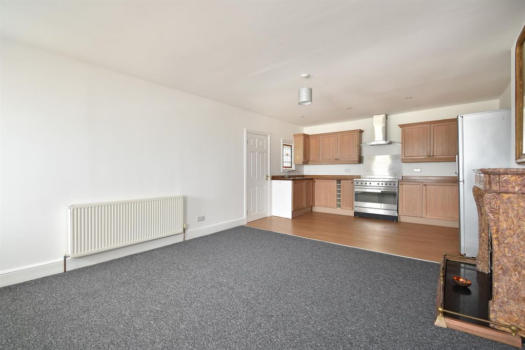 Property photo 1 of 17 Open Plan Living