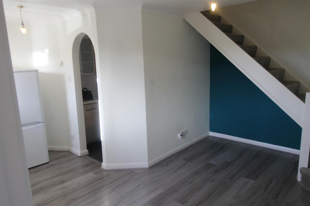 Property photo 2 of 11 Img_9092.Jpg