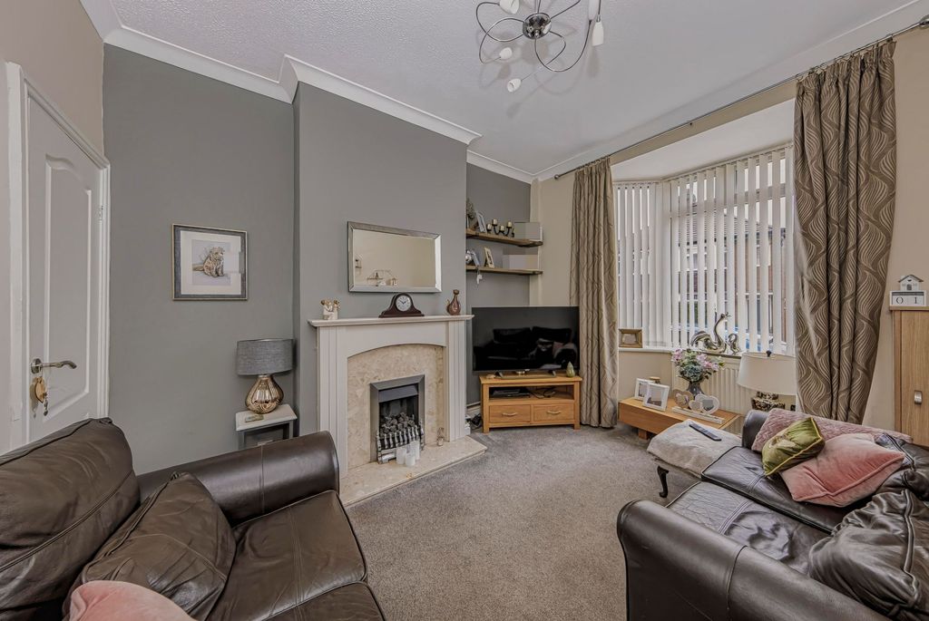 Property photo 3 of 19