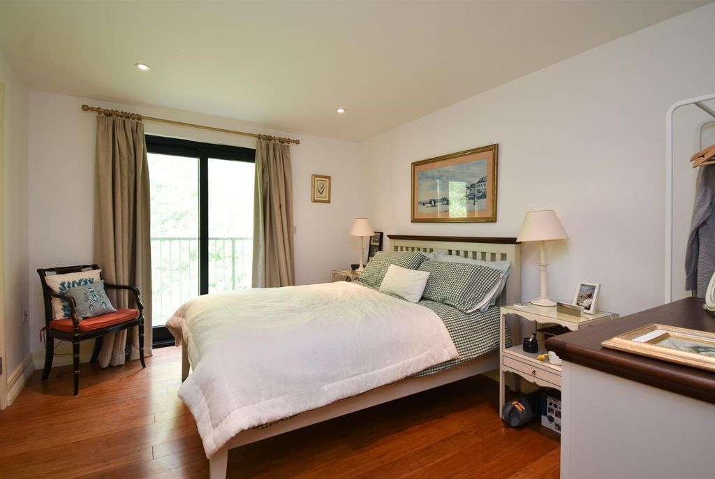 Additional image 10 of 2 bed flat for saleRock-A-Nore Road, Hastings TN34