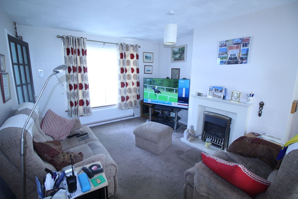 Property photo 2 of 12 Img_0002