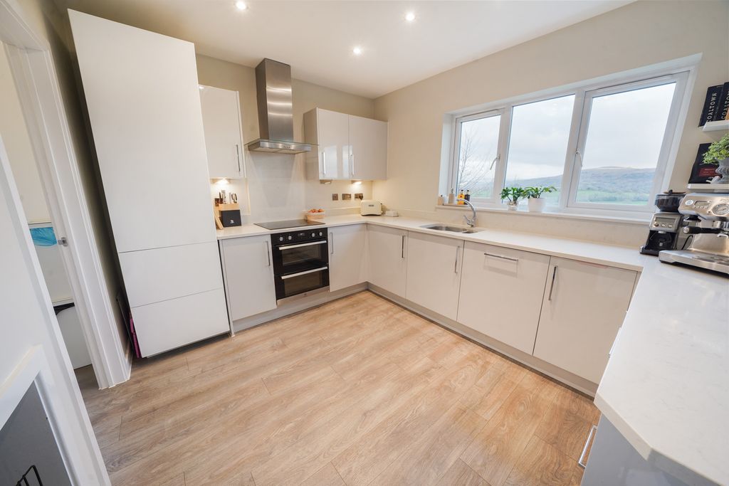 Property photo 3 of 35 1