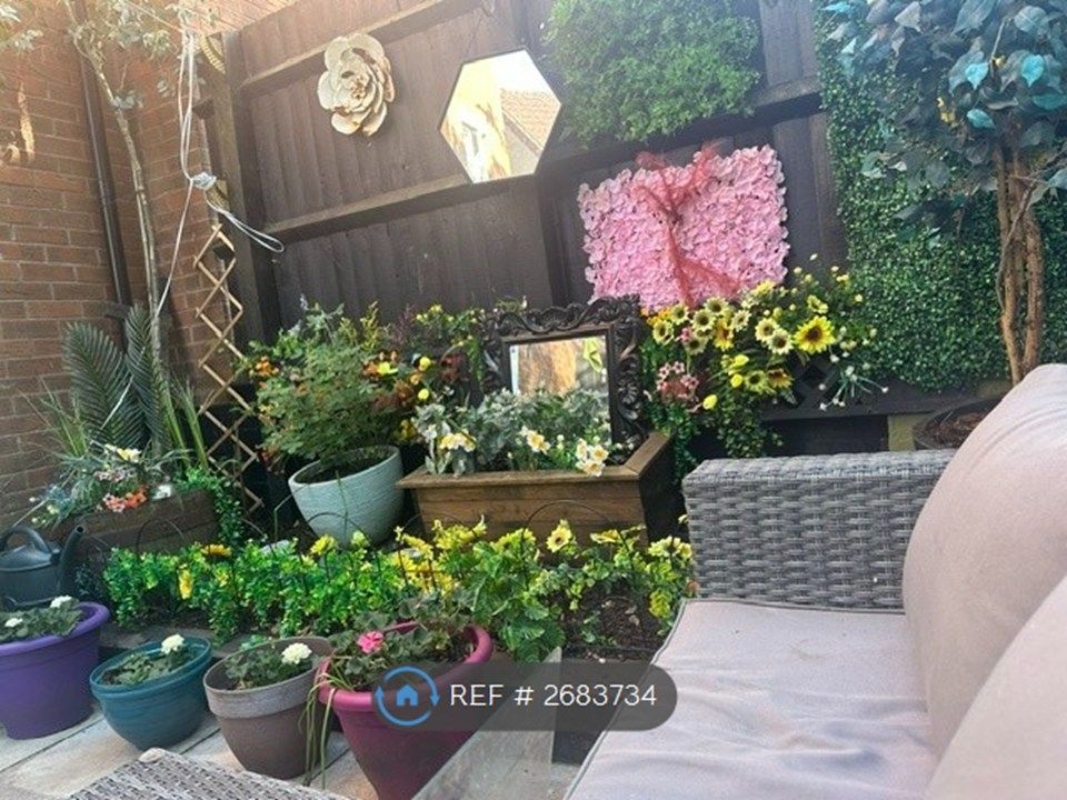 Property photo 3 of 25