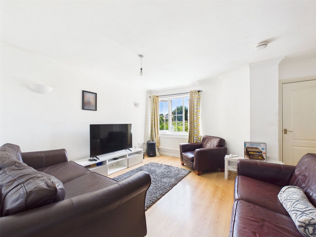 Property photo 2 of 15 Picture No. 10