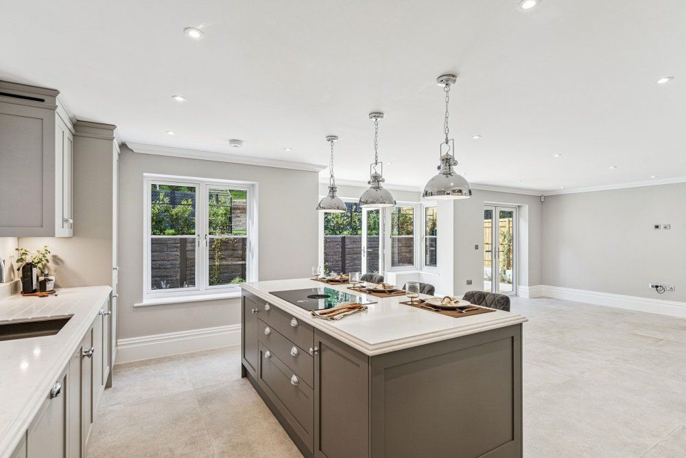 Property photo 3 of 15 Kitchen 2