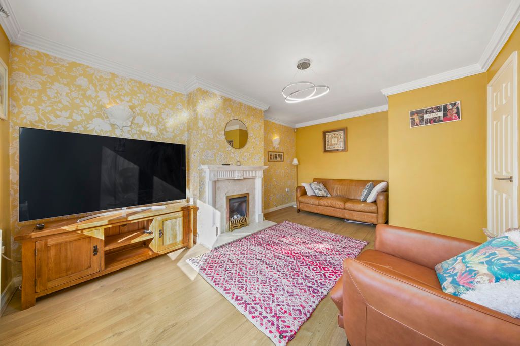 Property photo 2 of 29 Living Room