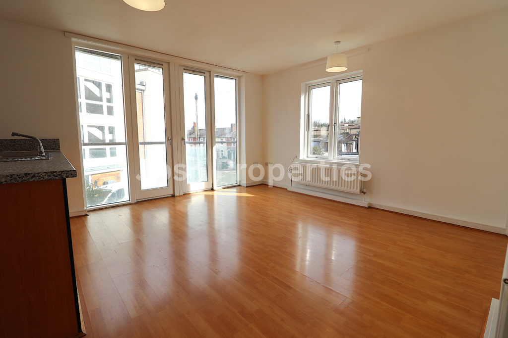 Property photo 3 of 8