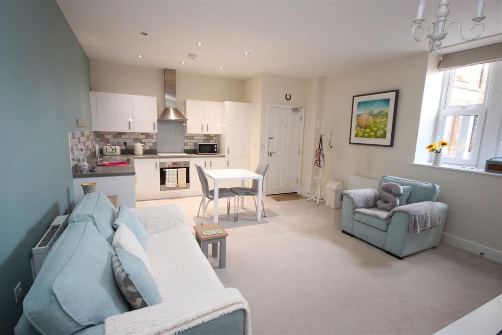 Property photo 2 of 10 Img_8900.Jpg