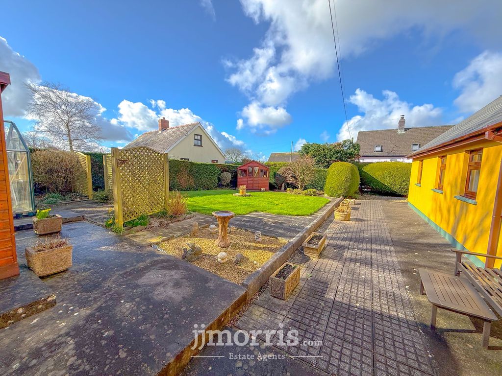 Property photo 2 of 38