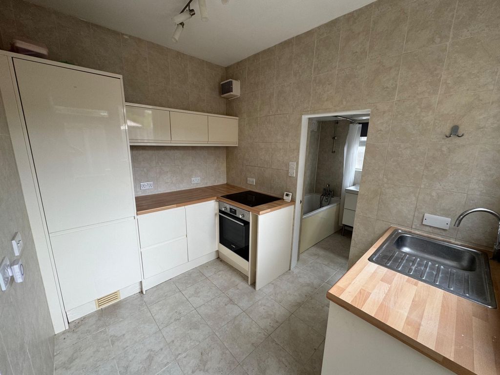 Property photo 3 of 12 Photo 10