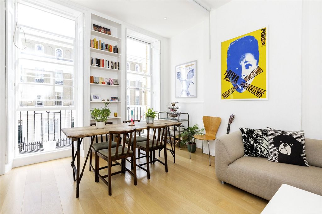 Property photo 1 of 18 Open Plan Living