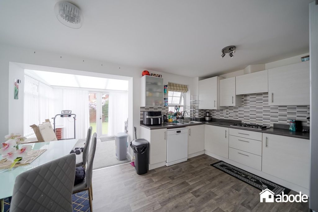 Property photo 2 of 30 Dsc06440-Hdr.Jpg