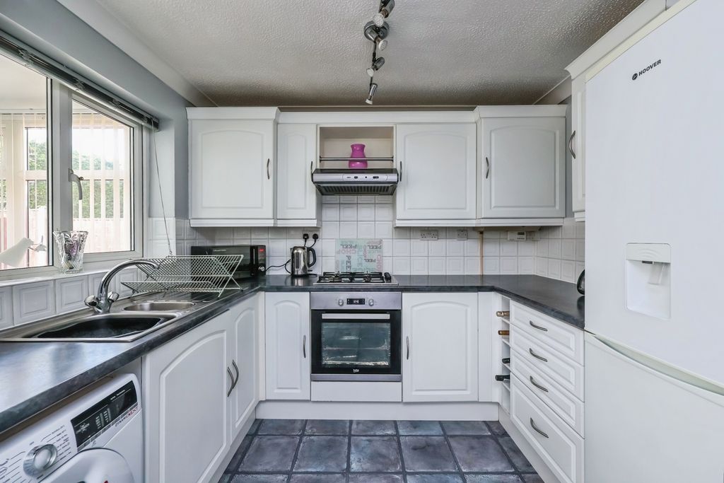 Property photo 2 of 20 Pbox-Img.Jpg