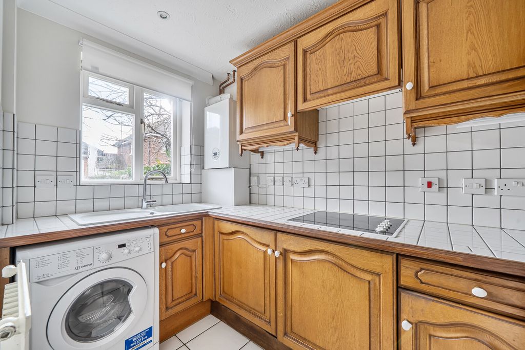 Property photo 3 of 14 Kitchen