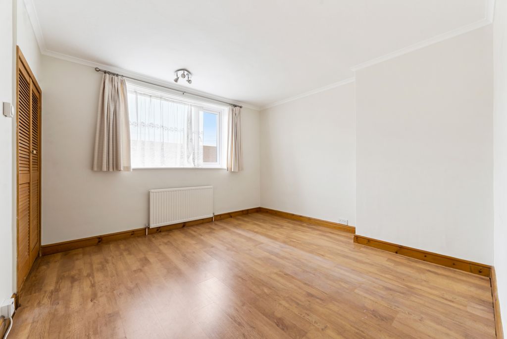 Property photo 2 of 14 Picture No. 29