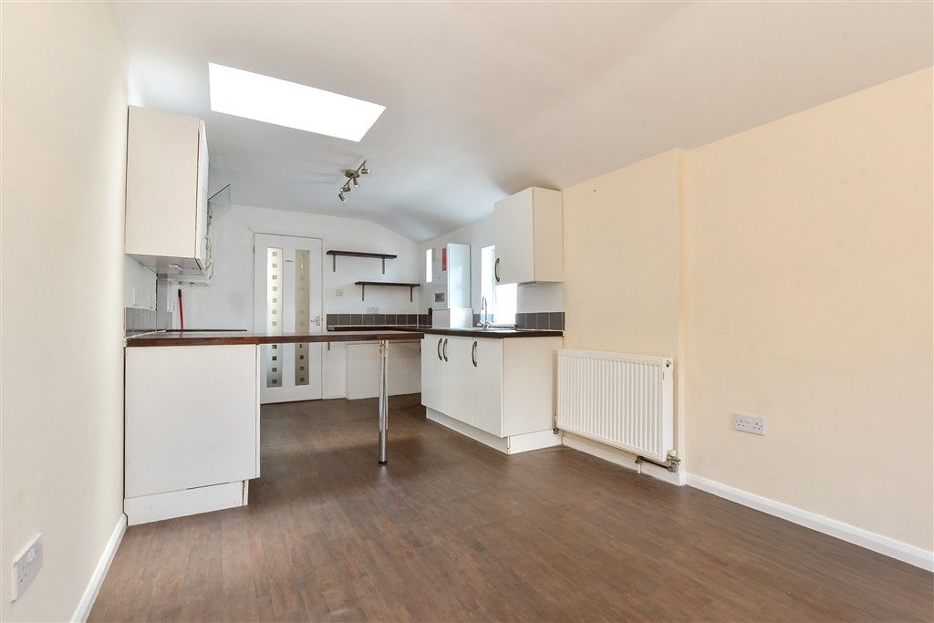 Property photo 3 of 11 Kitchen/ Living Room