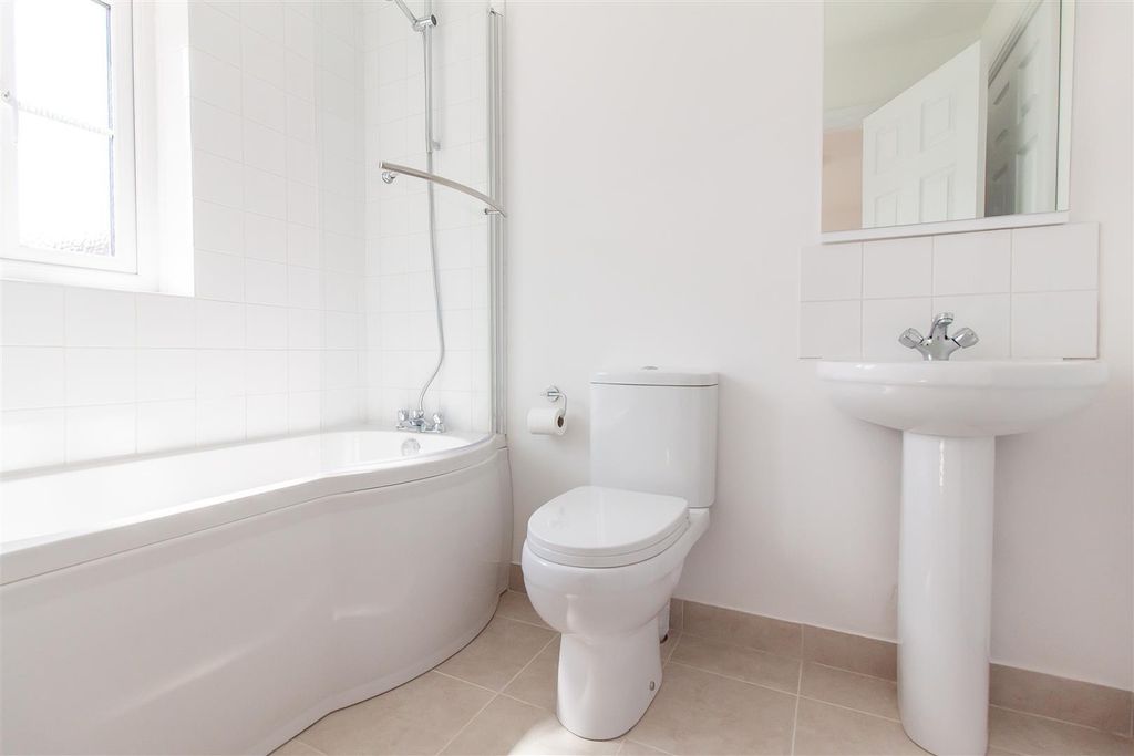 Property photo 2 of 6 Bathroom.Jpg