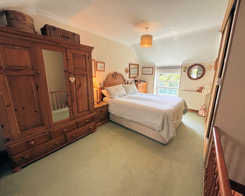 Property photo 3 of 51