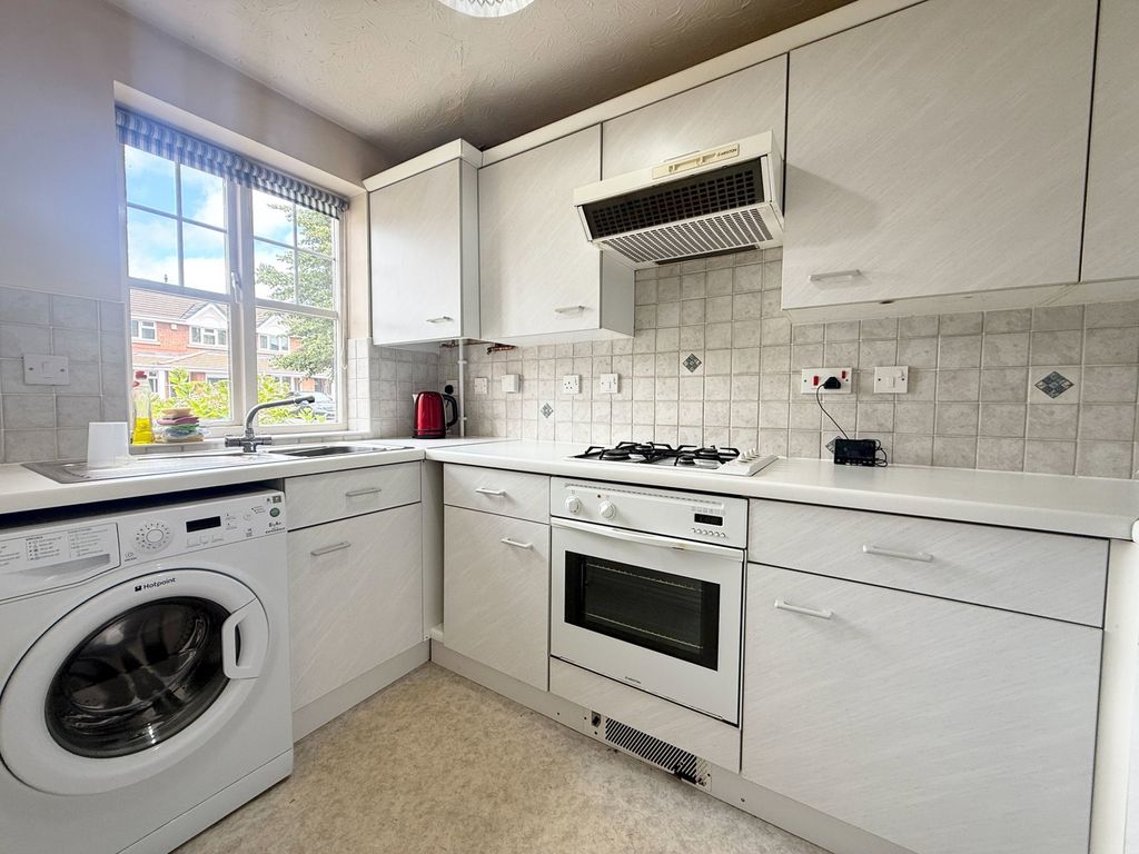 Property photo 2 of 11
