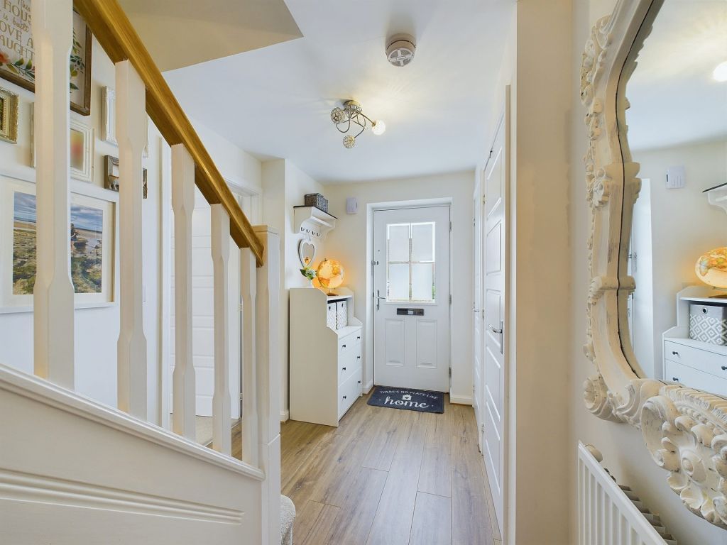 Property photo 2 of 22