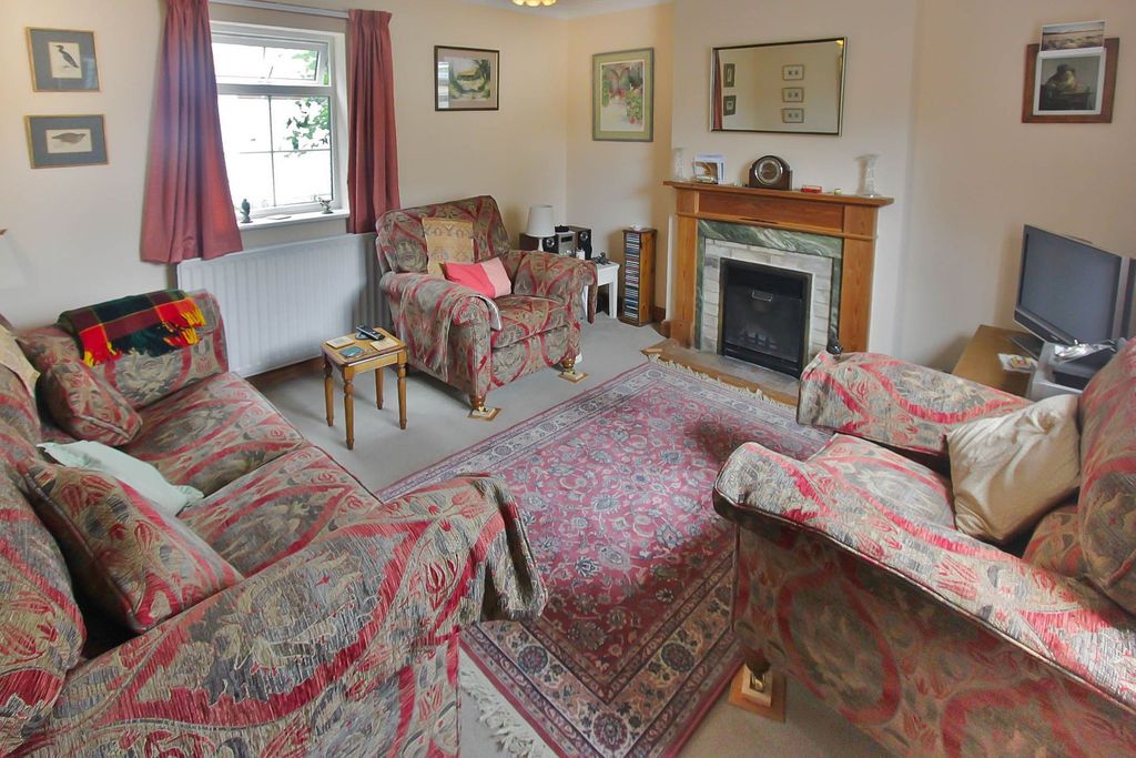 Property photo 3 of 14