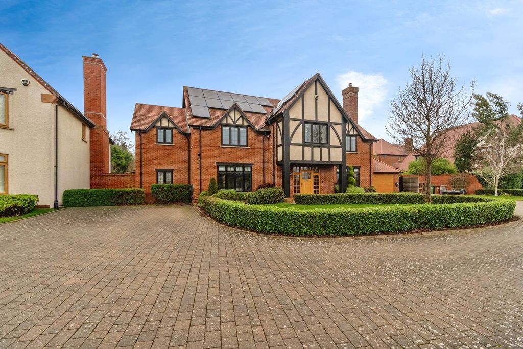 Property photo 1 of 46 Pbox-Img.Jpg