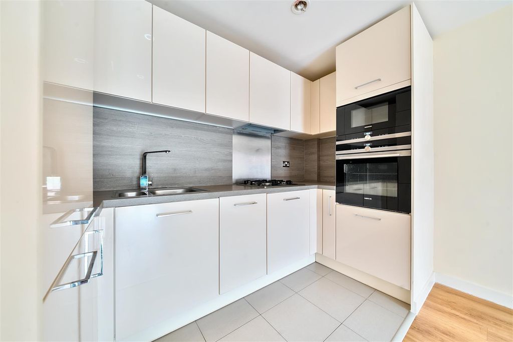 Property photo 2 of 22 Kitchen.Jpg