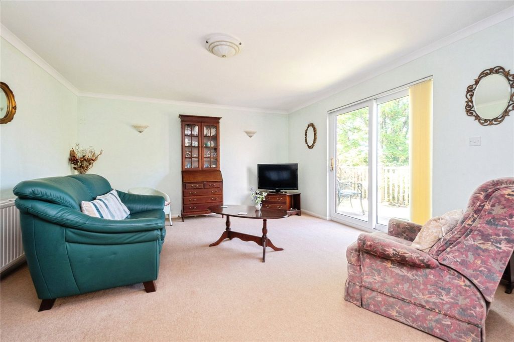 Property photo 3 of 24 Picture No. 18