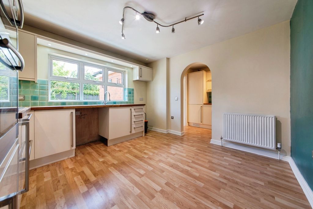 Property photo 3 of 21 Pbox-Img.Jpg
