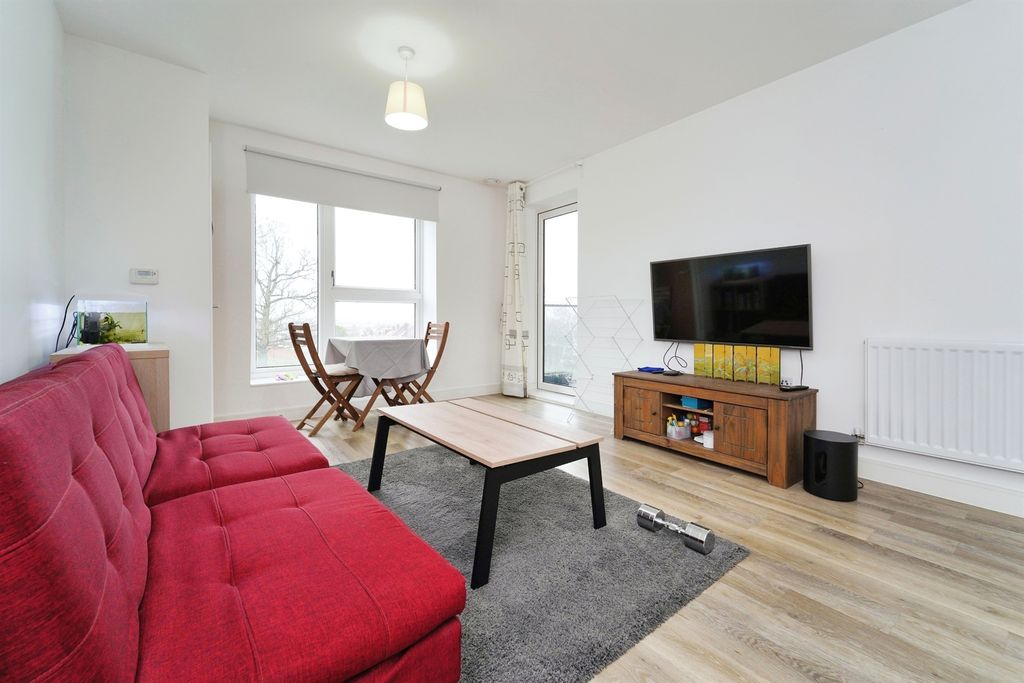 Property photo 2 of 14