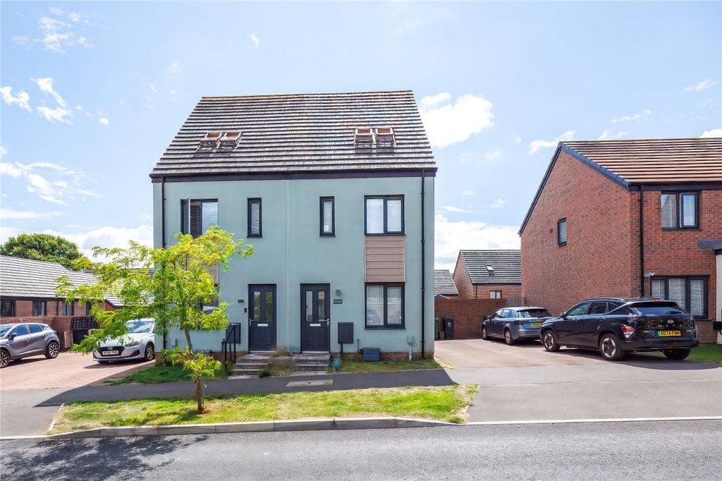 Property photo 1 of 34 Picture No. 04