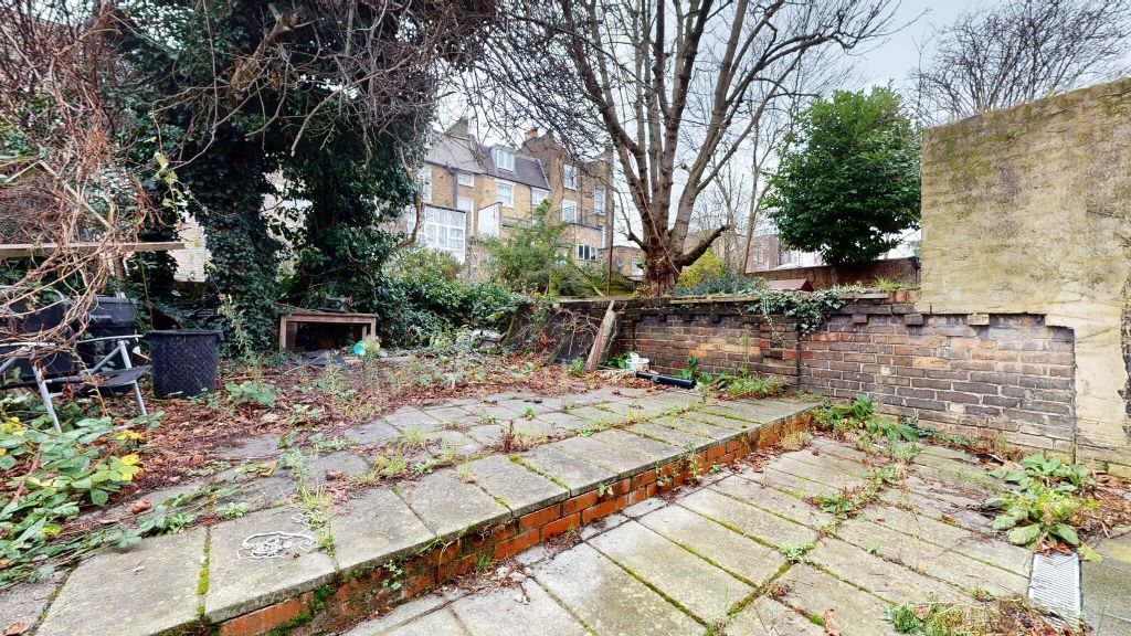 Property photo 3 of 21