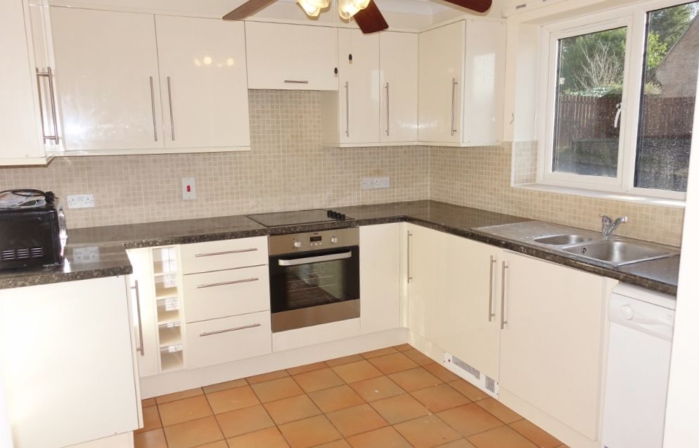 Property photo 2 of 21