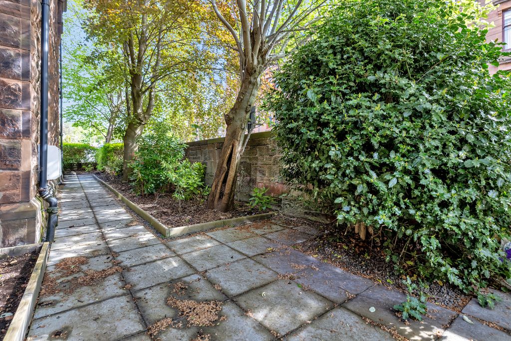 Additional image 31 of 2 bed flat for saleMain Door, Kelvinside Gardens, North Kelvinside G20