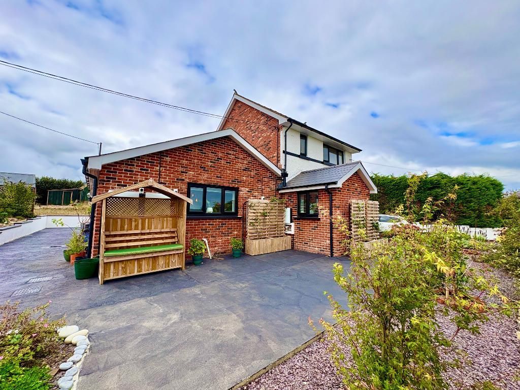 Property photo 1 of 50