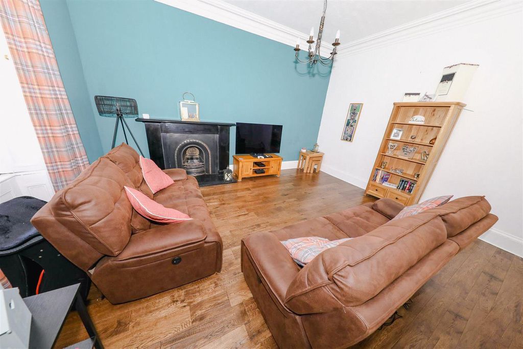 Property photo 3 of 26 c