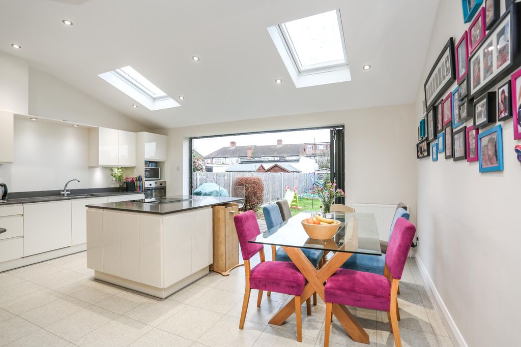 Property photo 1 of 21