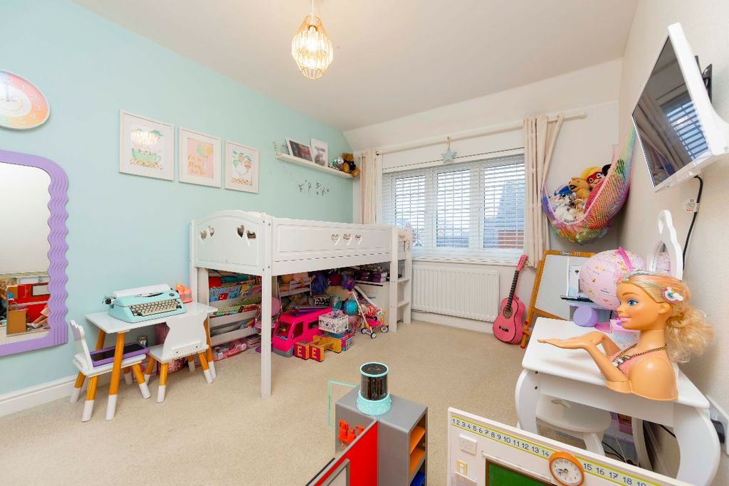 Additional image 31 of 4 bed detached house for saleFoxglove Close, Trelewis, Treharris CF46