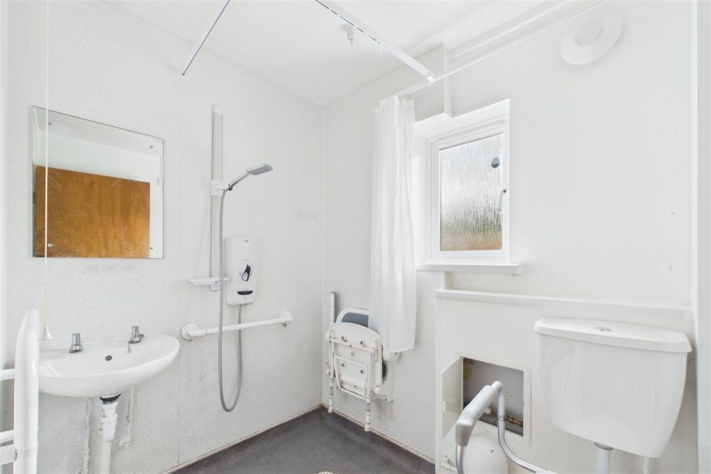 Property photo 1 of 14 Cam01894G0-Pr0302-Still001.Jpg