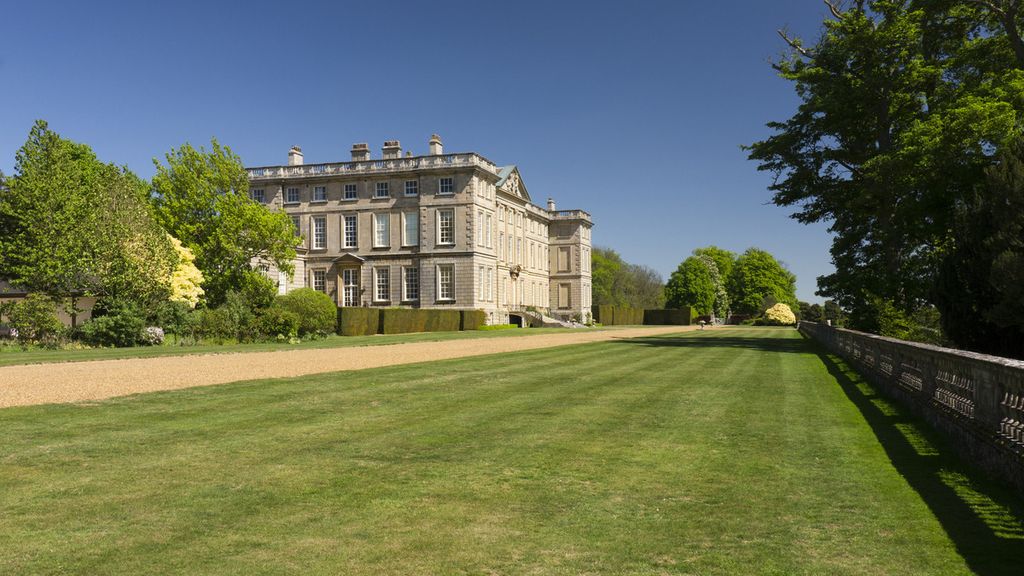 Property photo 3 of 35