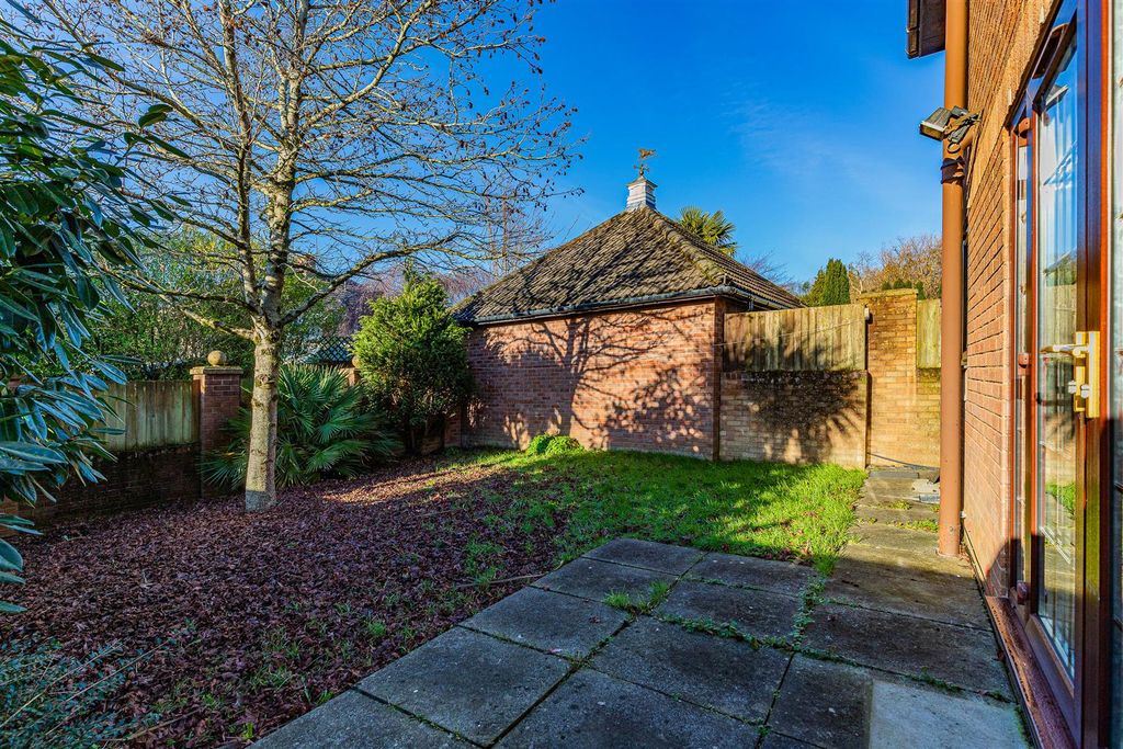 Property photo 3 of 20 33A-3.Jpg