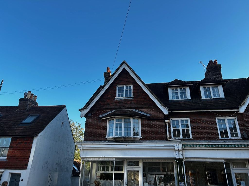 Property photo 1 of 7 4551051
