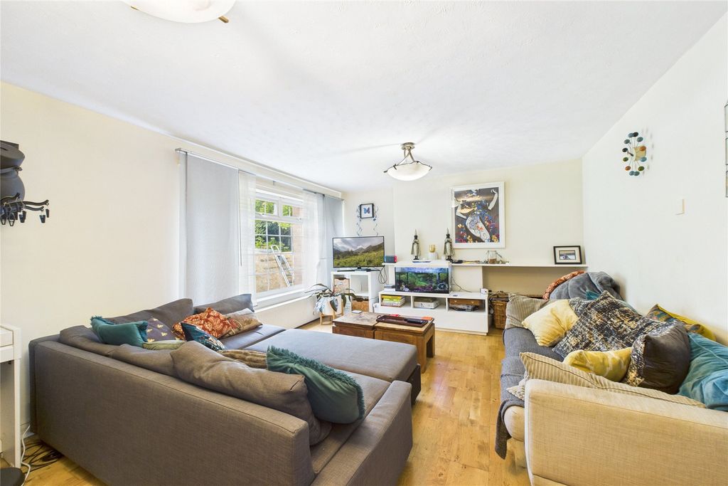 Property photo 2 of 11 Picture No. 02