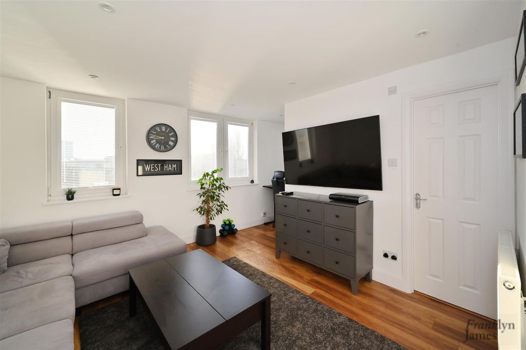 Property photo 1 of 14 Seyssell-Street (10).Jpg