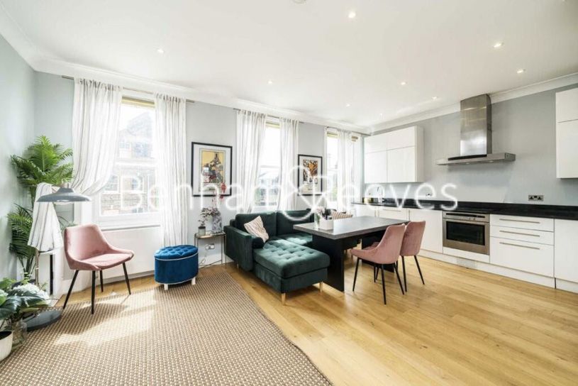 Property photo 1 of 5