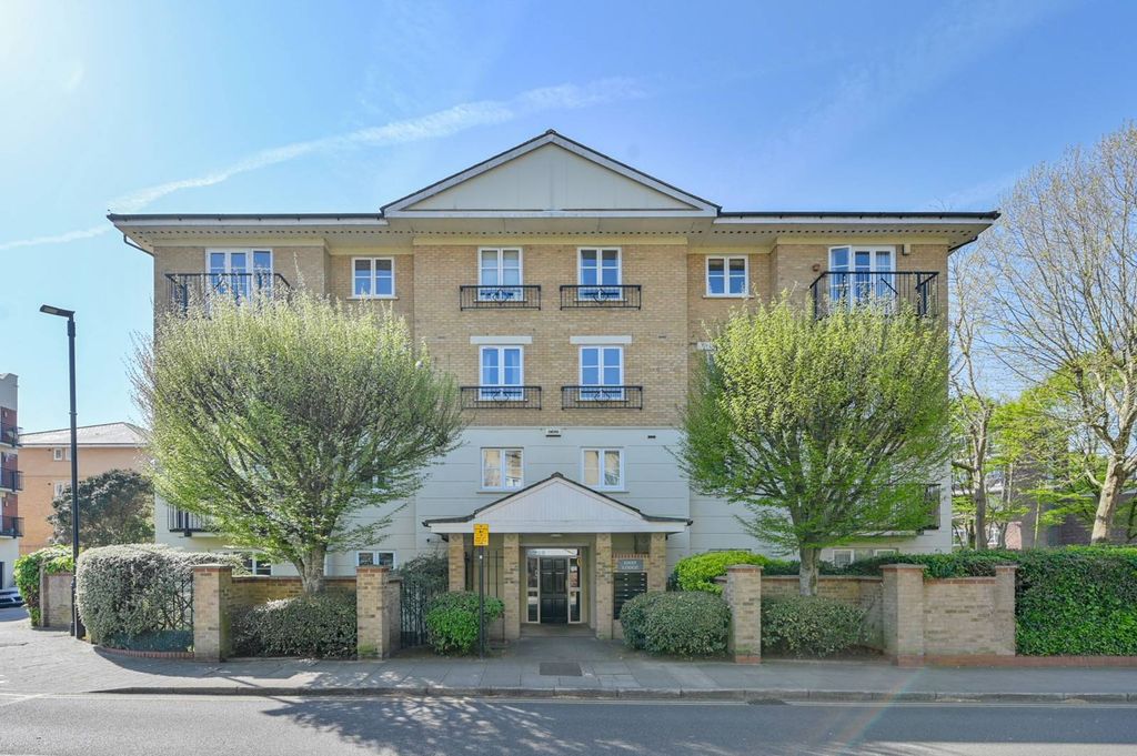 Property photo 2 of 11