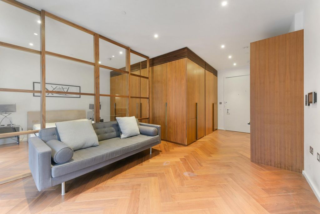 Property photo 3 of 24