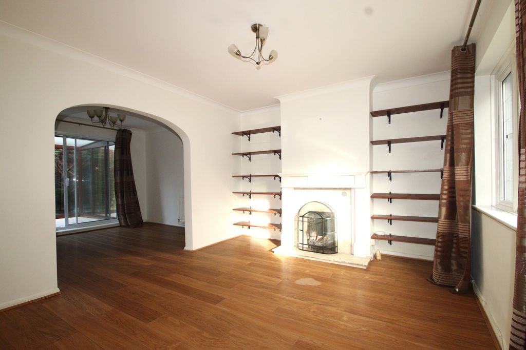 Property photo 2 of 25 Photo 1